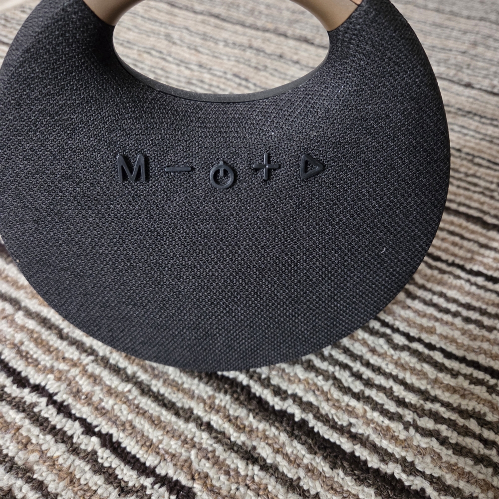 Modern Black Bluetooth Speaker with Handle